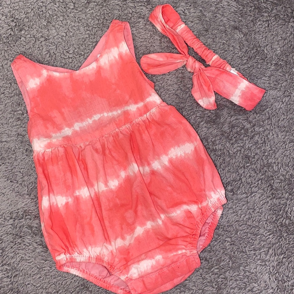 Baby girl 3-6 month Gap Onesie with Matching headband